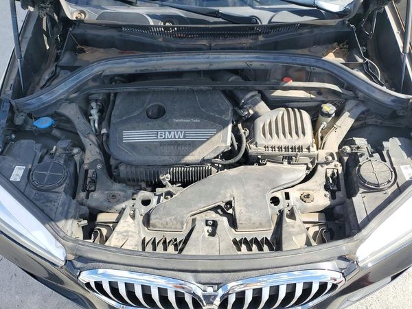 2022 BMW X1 xDrive28i — Engine bay