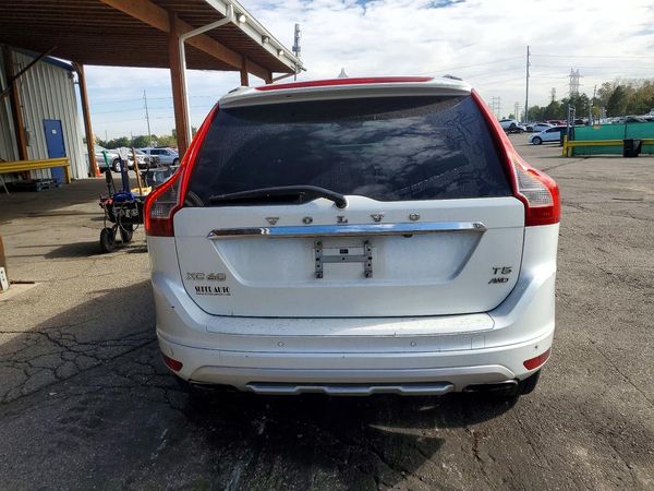 2017 VOLVO XC60 Dynamic — DIRR