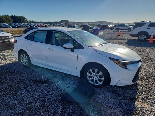 2026 TOYOTA COROLLA LE — Passenger 3/4