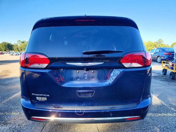 2018 CHRYSLER PACIFICA Touring Plus — DIRR