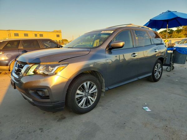 2019 NISSAN PATHFINDER — Front 3/4