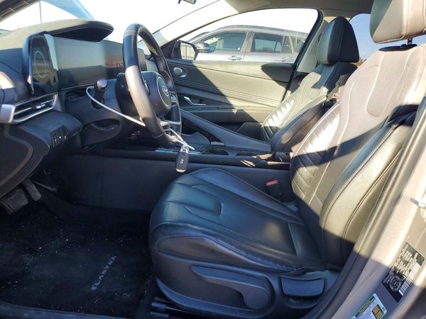 2023 HYUNDAI ELANTRA SEL Premium — DENT