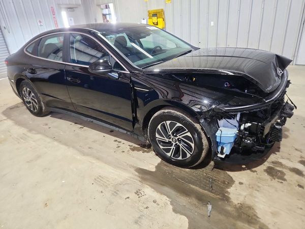 2026 HYUNDAI SONATA Blue — Passenger 3/4
