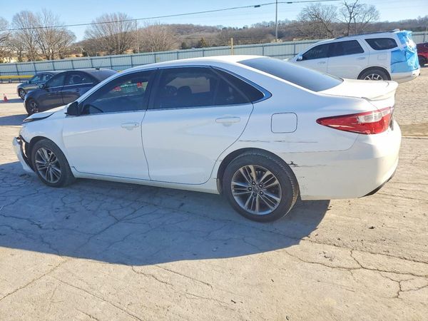 2015 TOYOTA CAMRY