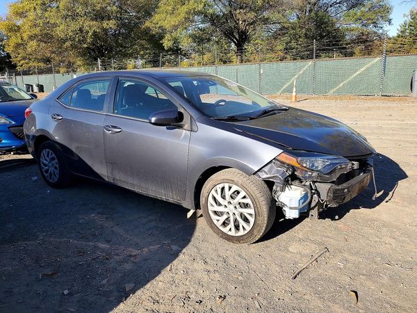 2018 TOYOTA COROLLA L/LE/SE/XLE/XSE — Passenger 3/4