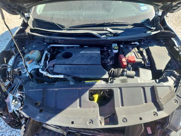 2025 NISSAN ROGUE SV — Engine bay