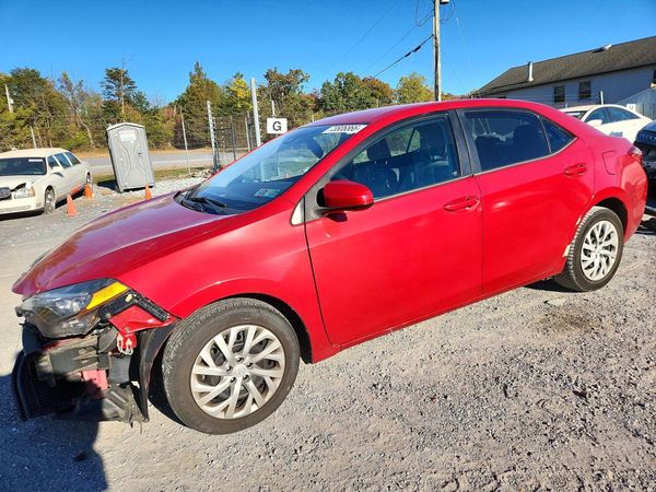 2018 TOYOTA COROLLA L/LE/SE/XLE/XSE — Front 3/4