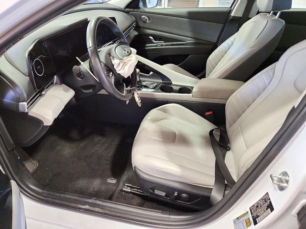 2024 HYUNDAI ELANTRA Limited — DENT
