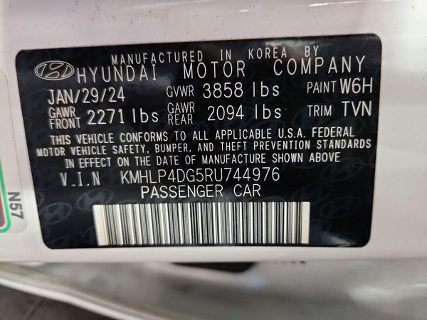 2024 HYUNDAI ELANTRA Limited — VINS