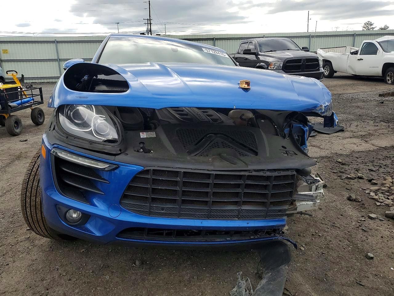 2016 PORSCHE MACAN