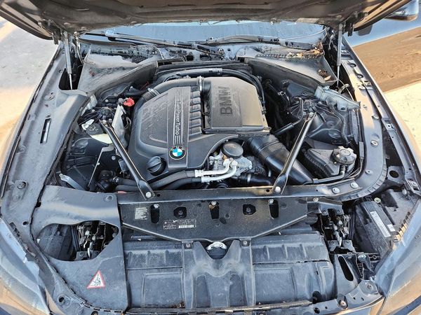 2014 BMW 640 GC — Engine bay