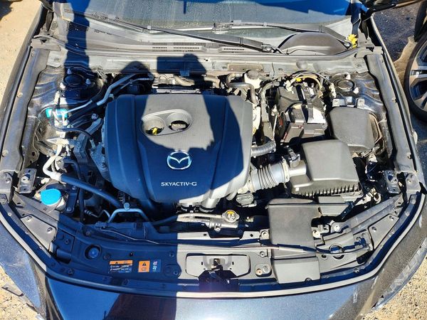 2019 MAZDA 3 — Engine bay