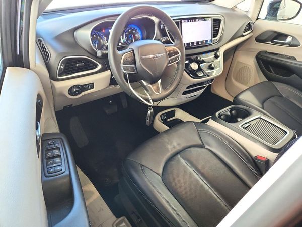 2024 CHRYSLER PACIFICA Touring L — CKPT