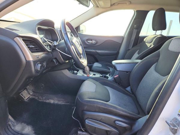 2014 JEEP CHEROKEE Sport — DENT