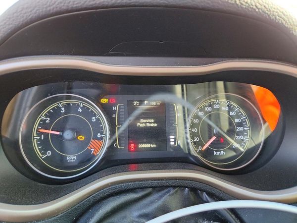 2014 JEEP CHEROKEE Sport — ODOM