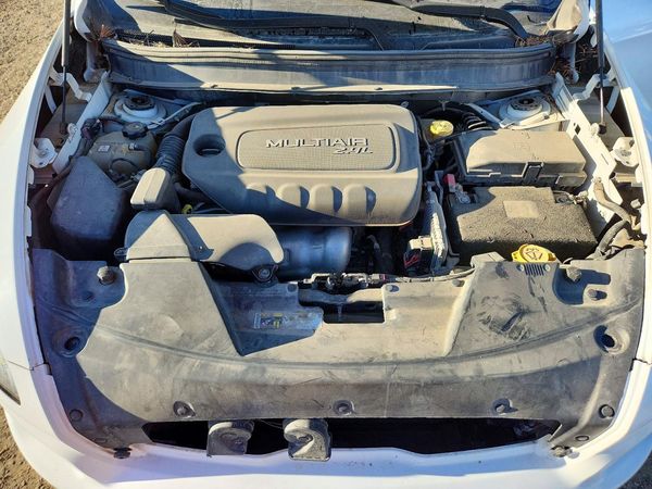 2014 JEEP CHEROKEE Sport — Engine bay