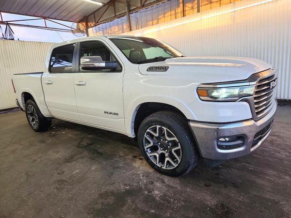 2026 RAM 1500 Laramie — Passenger 3/4