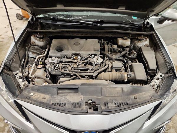 2024 TOYOTA CAMRY XLE — Engine bay