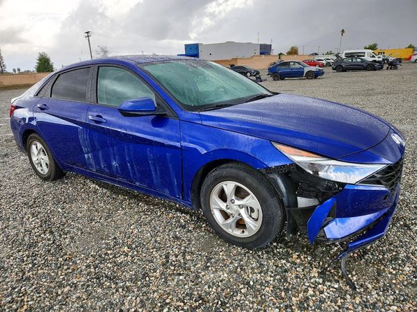 2023 HYUNDAI ELANTRA SE — Passenger 3/4