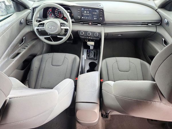 2023 HYUNDAI ELANTRA SE — CKPT