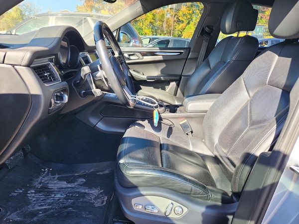 2015 PORSCHE MACAN — DENT