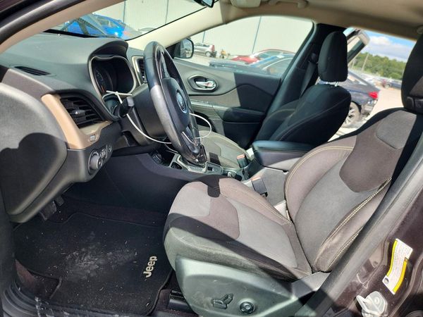 2016 JEEP CHEROKEE Latitude/Longitude/North — DENT