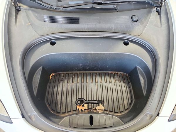 2020 TESLA MODEL 3 — Engine bay