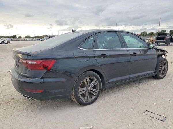 2021 VOLKSWAGEN JETTA S / SE / R-Line