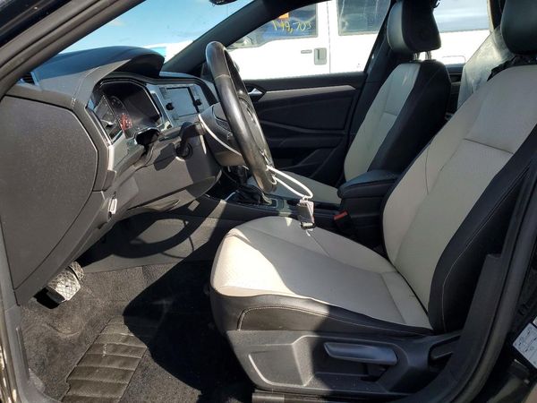 2021 VOLKSWAGEN JETTA S / SE / R-Line