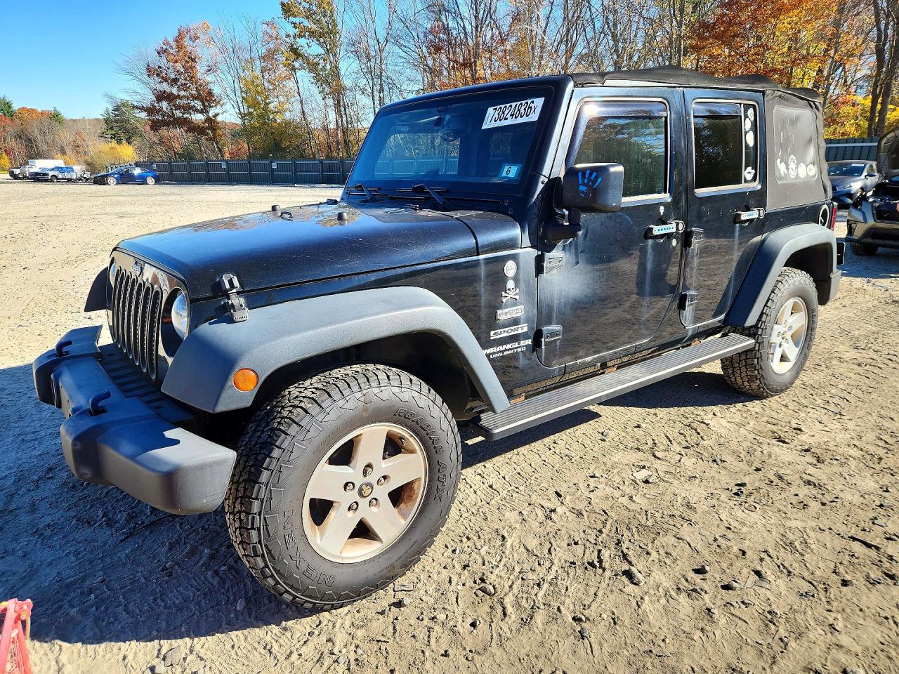 2015 JEEP WRANGLER UNLIMITED Sport — Front 3/4