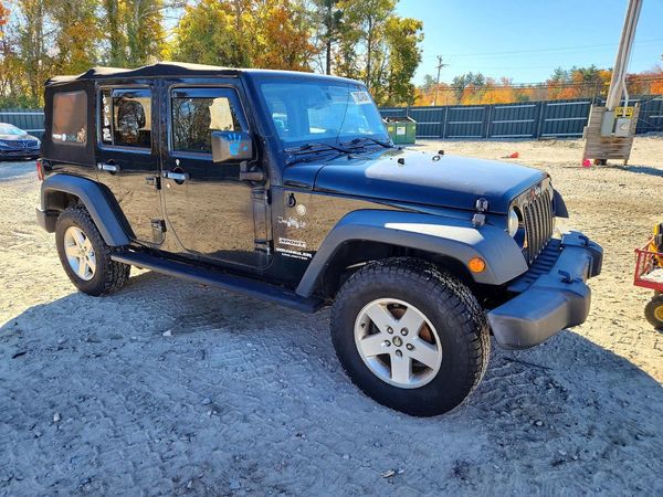 2015 JEEP WRANGLER UNLIMITED Sport — Passenger 3/4