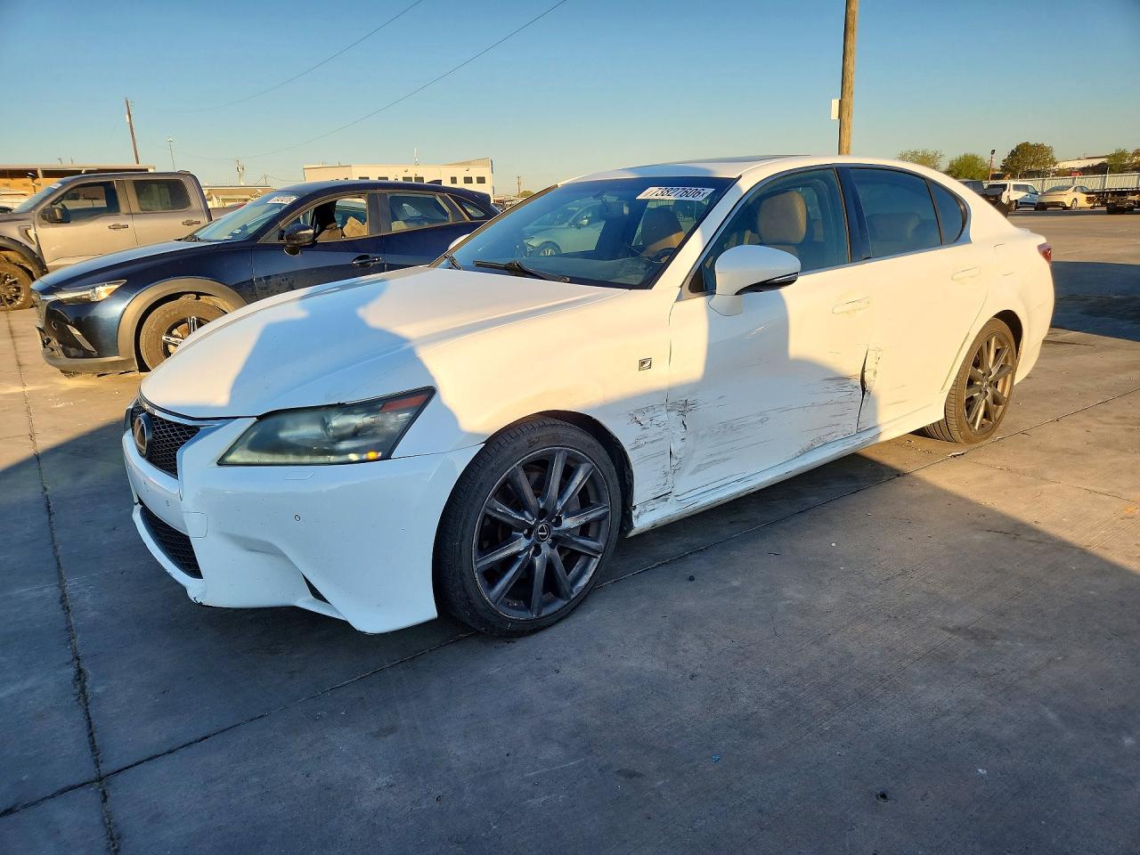 2014 LEXUS GS 350 — Front 3/4