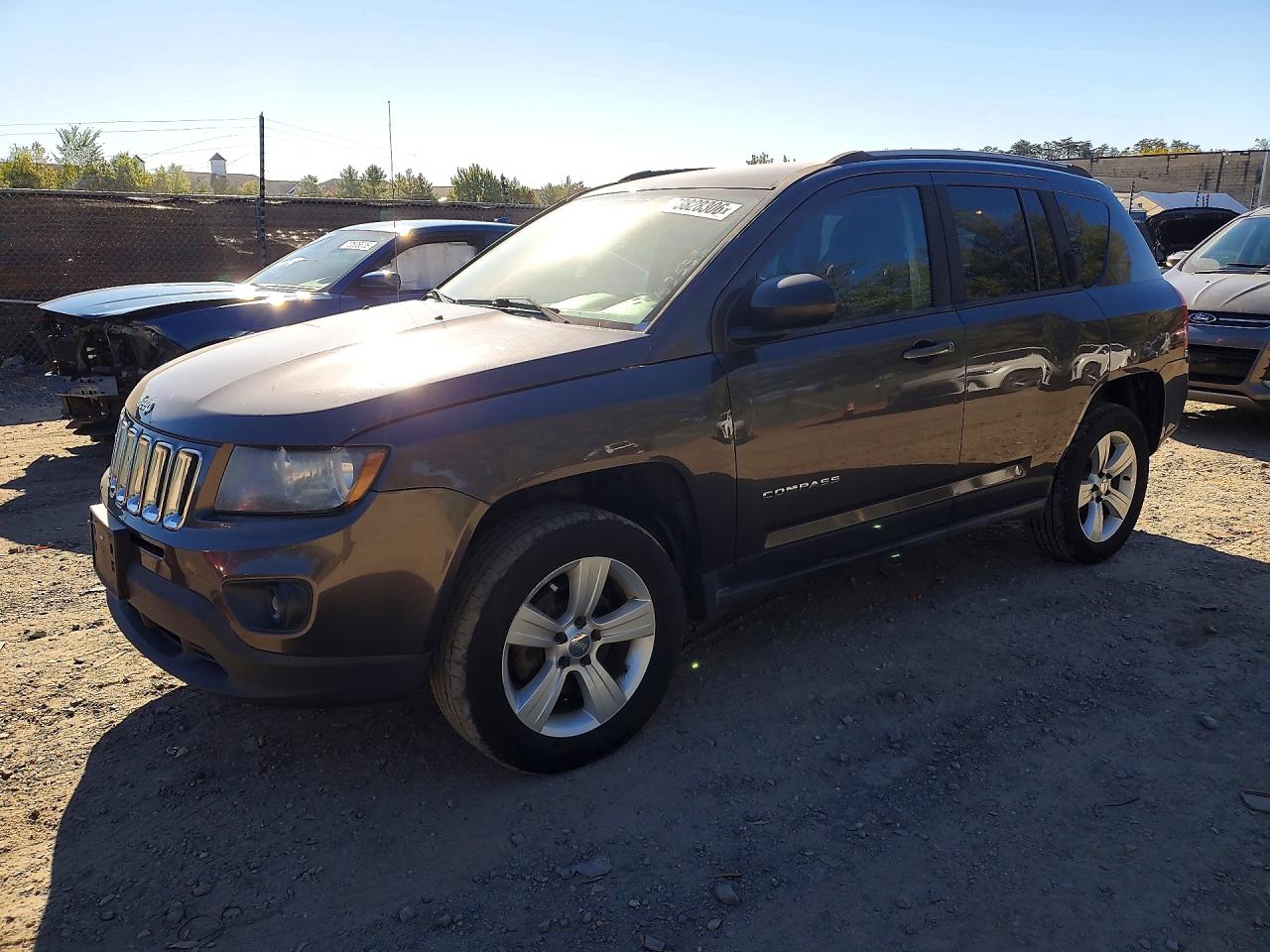 2016 JEEP COMPASS Sport — Front 3/4