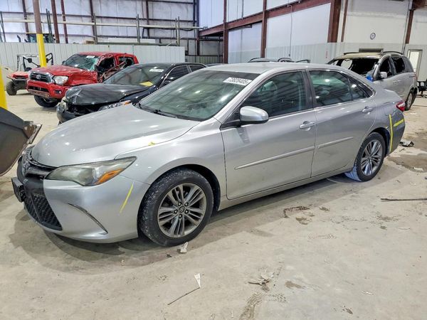2016 TOYOTA CAMRY