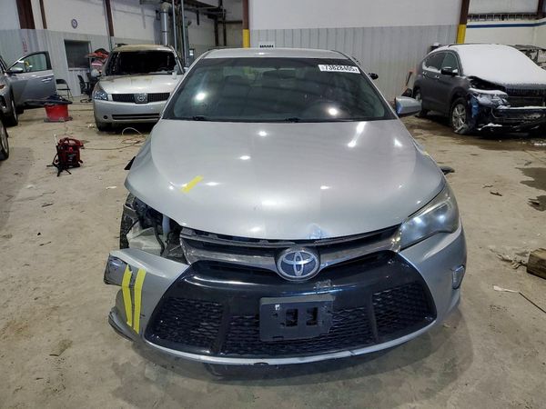 2016 TOYOTA CAMRY