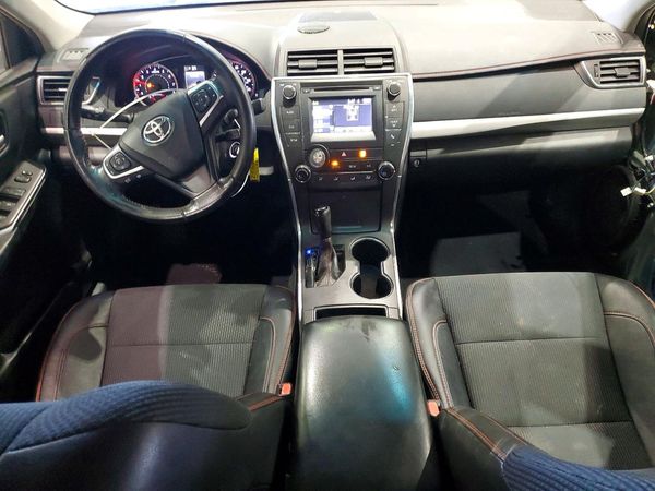 2016 TOYOTA CAMRY
