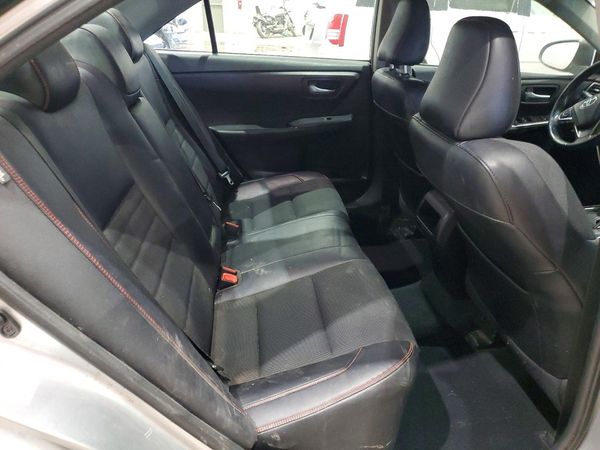 2016 TOYOTA CAMRY