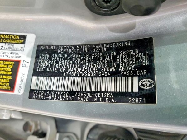 2016 TOYOTA CAMRY