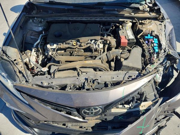 2022 TOYOTA CAMRY LE — Engine bay