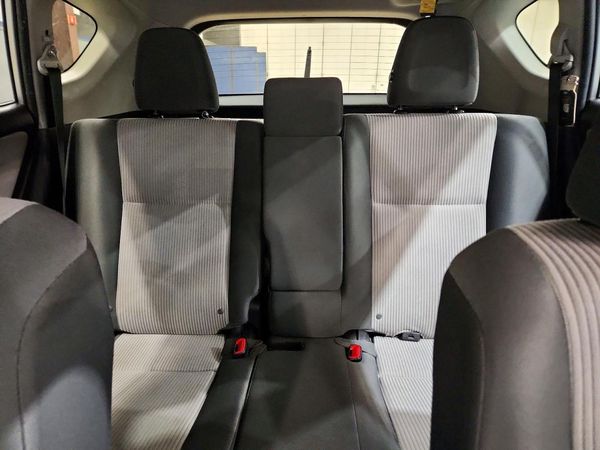 2015 TOYOTA RAV4 LE (X Grade) — SUVN