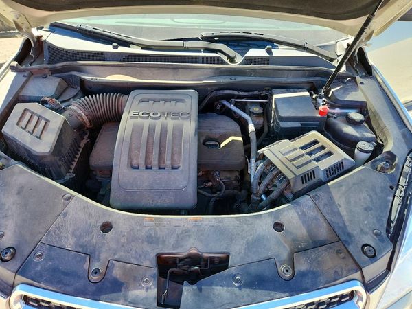 2013 CHEVROLET EQUINOX LS — Engine bay