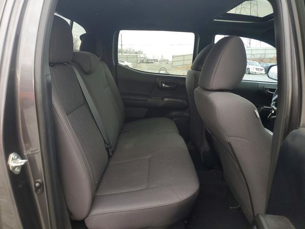 2016 TOYOTA TACOMA