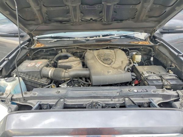 2016 TOYOTA TACOMA