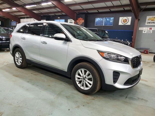 2019 KIA SORENTO L, LX, S — Passenger 3/4