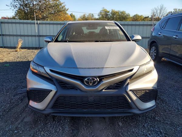 2021 TOYOTA CAMRY SE + Convenient Pkg — DIRF