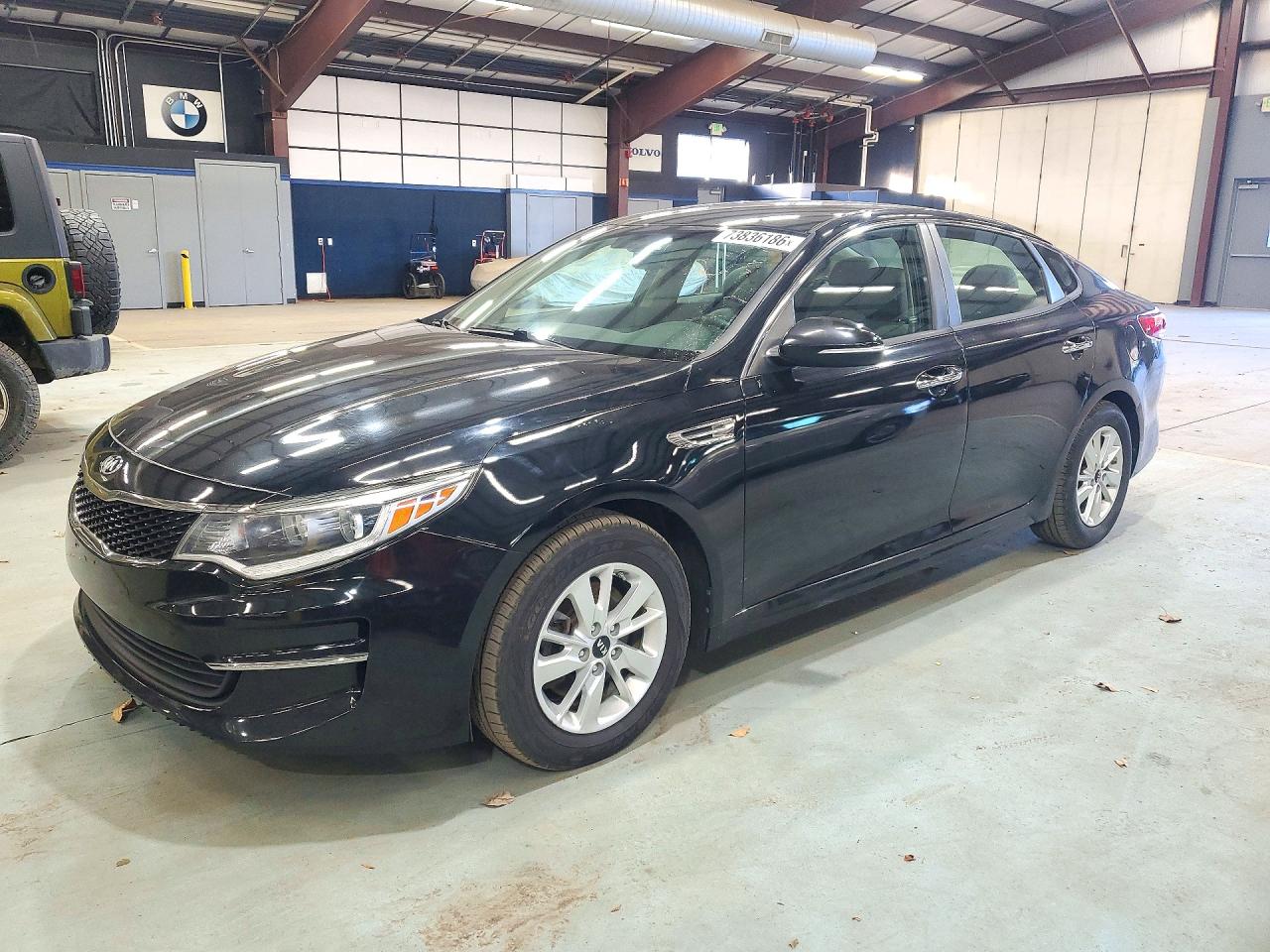 2016 KIA OPTIMA GL — Front 3/4