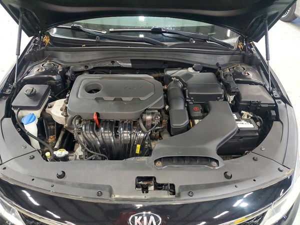 2016 KIA OPTIMA GL — Engine bay