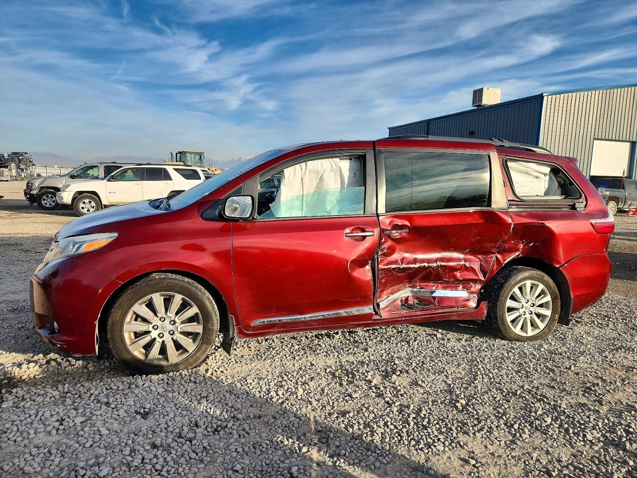 2015 TOYOTA SIENNA