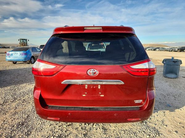 2015 TOYOTA SIENNA