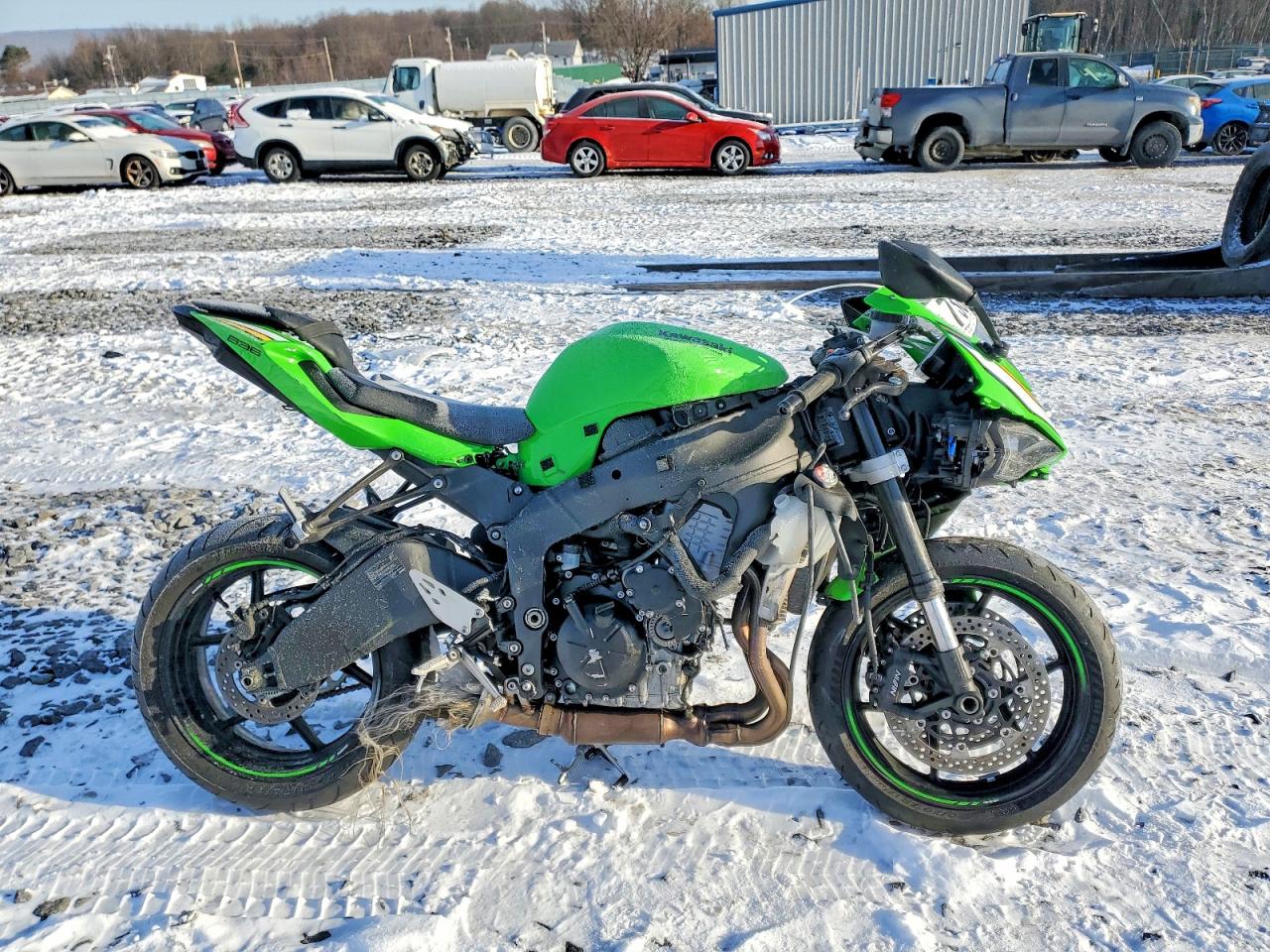 2025 KAWASAKI ZX636